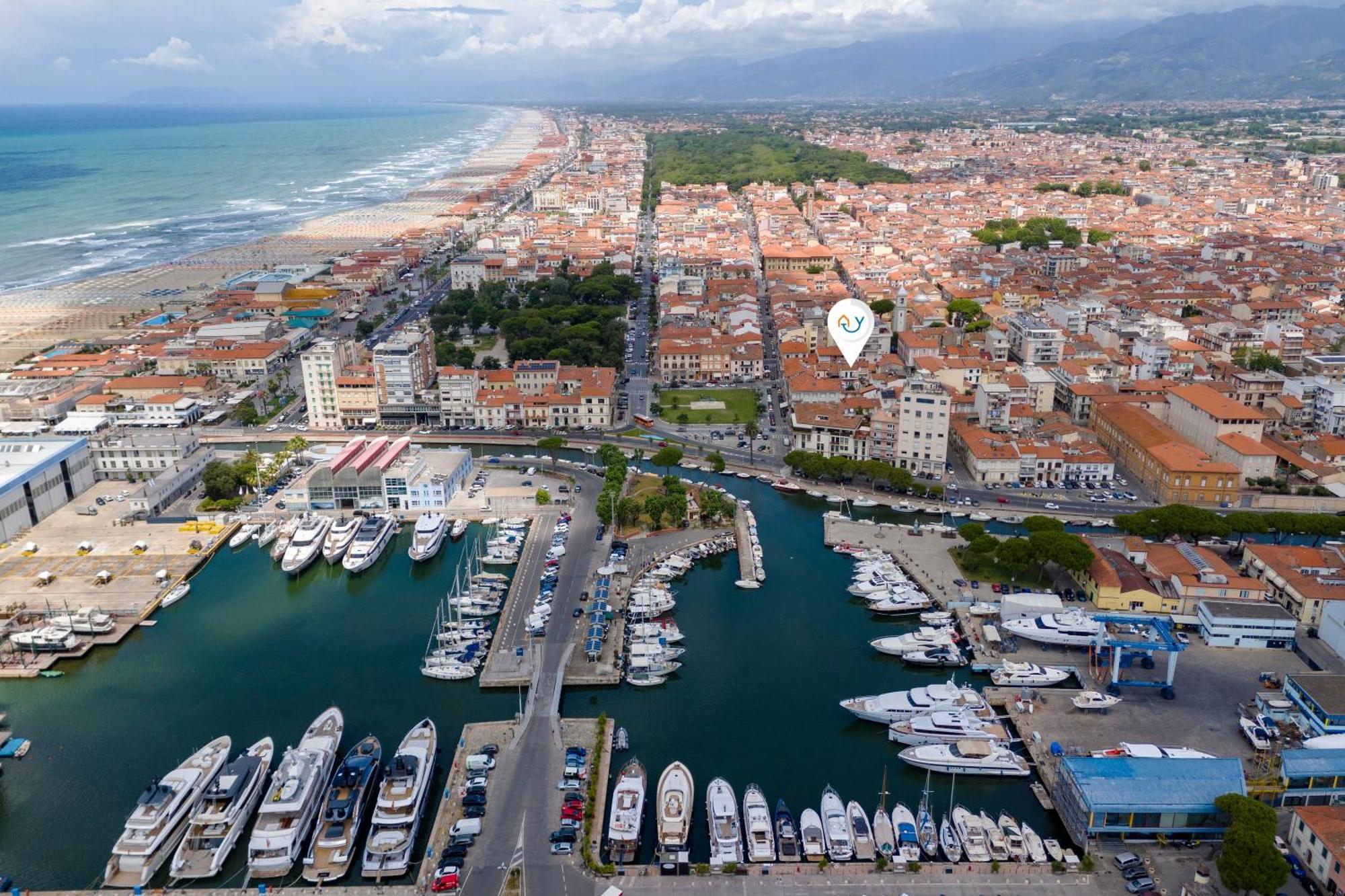 Suite Ondina Viareggio Apartments - Happy Rentals ภายนอก รูปภาพ