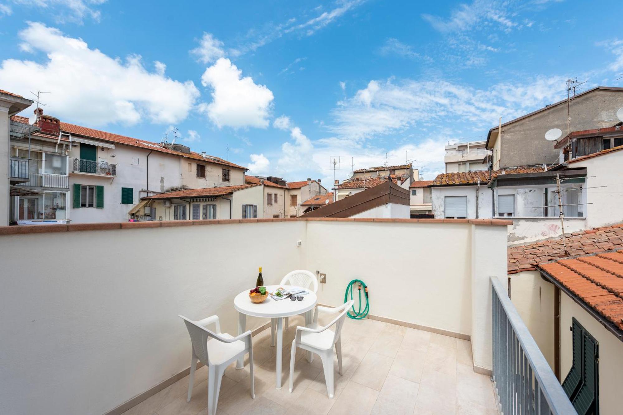Suite Ondina Viareggio Apartments - Happy Rentals ภายนอก รูปภาพ