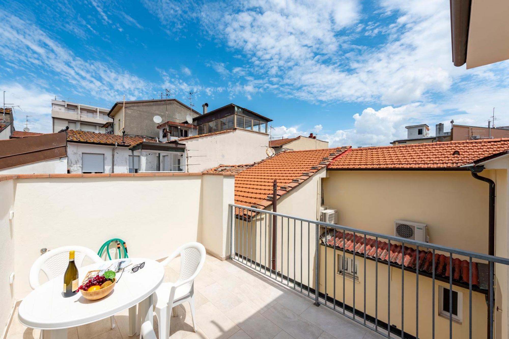 Suite Ondina Viareggio Apartments - Happy Rentals ภายนอก รูปภาพ