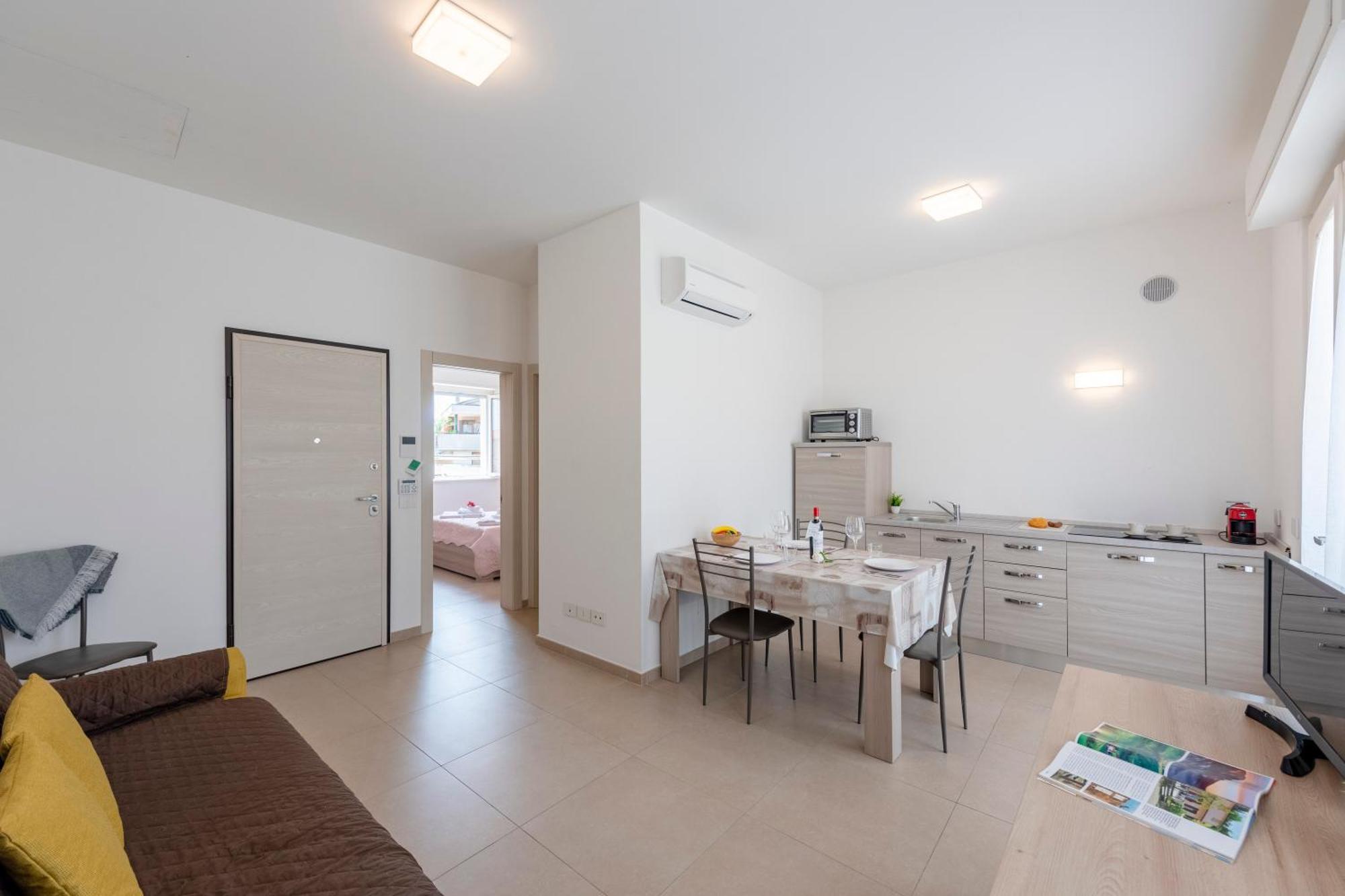 Suite Ondina Viareggio Apartments - Happy Rentals ภายนอก รูปภาพ